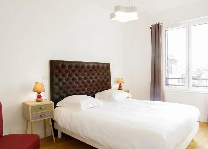 Cheverus - 1 Avec Ascenseur Et Parking *