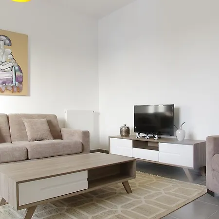 Cheverus - 1 Avec Ascenseur Et Parking *